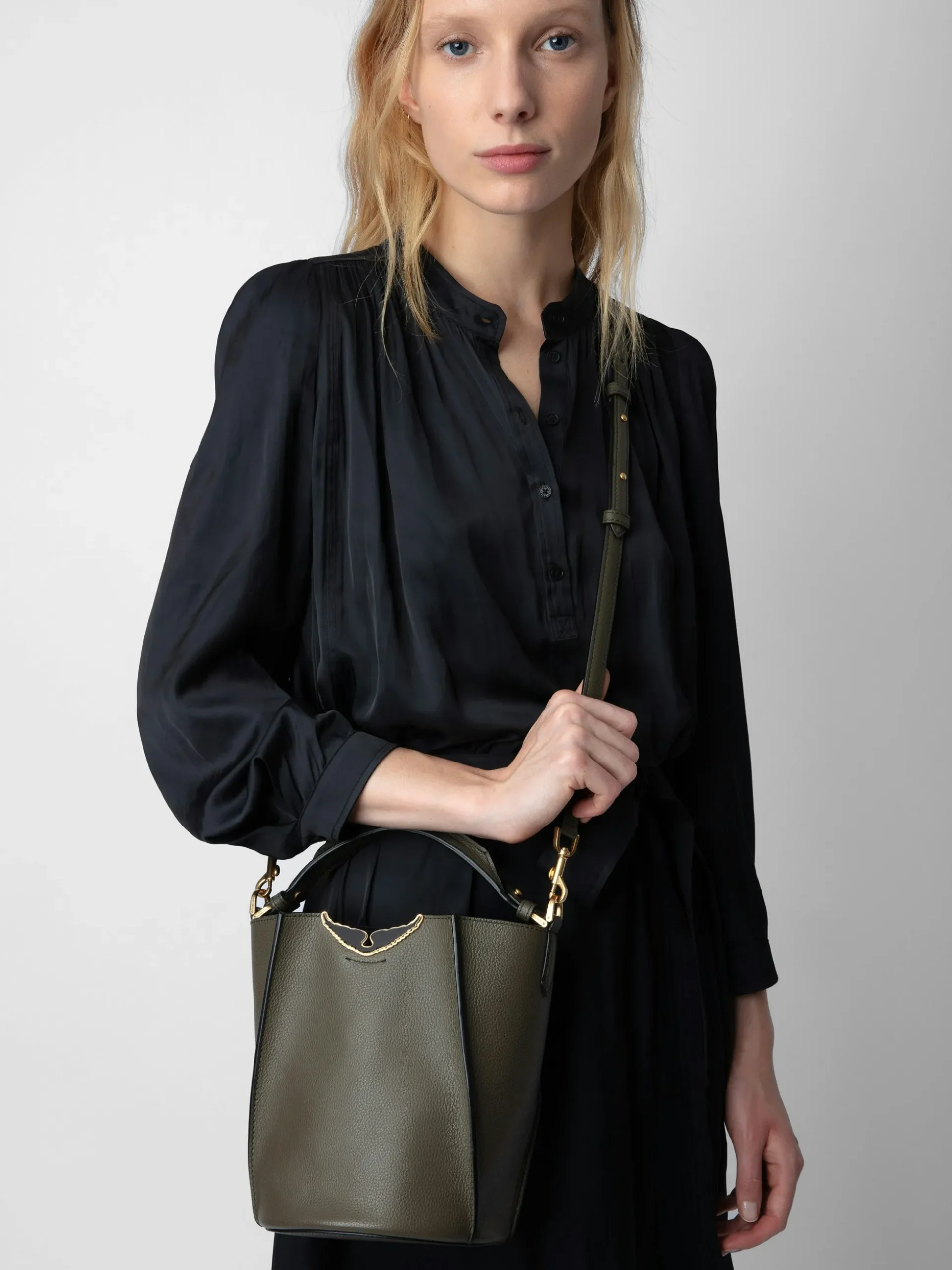borderline_bucket_bag_4.webp Zadig&Voltaire Borderline Bucket Bag Record Shop
