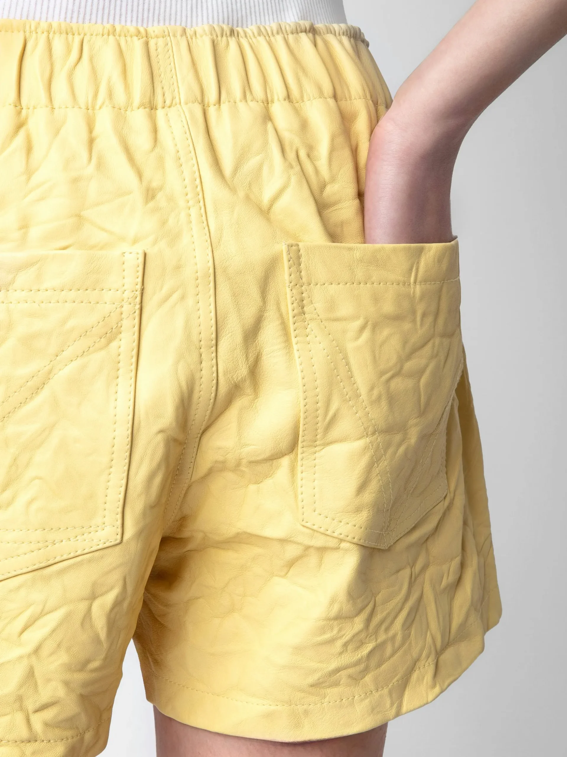 pax_crinkled_leather_shorts_2-1.webp Zadig&Voltaire Pax Crinkled Leather Shorts Shea Clearance