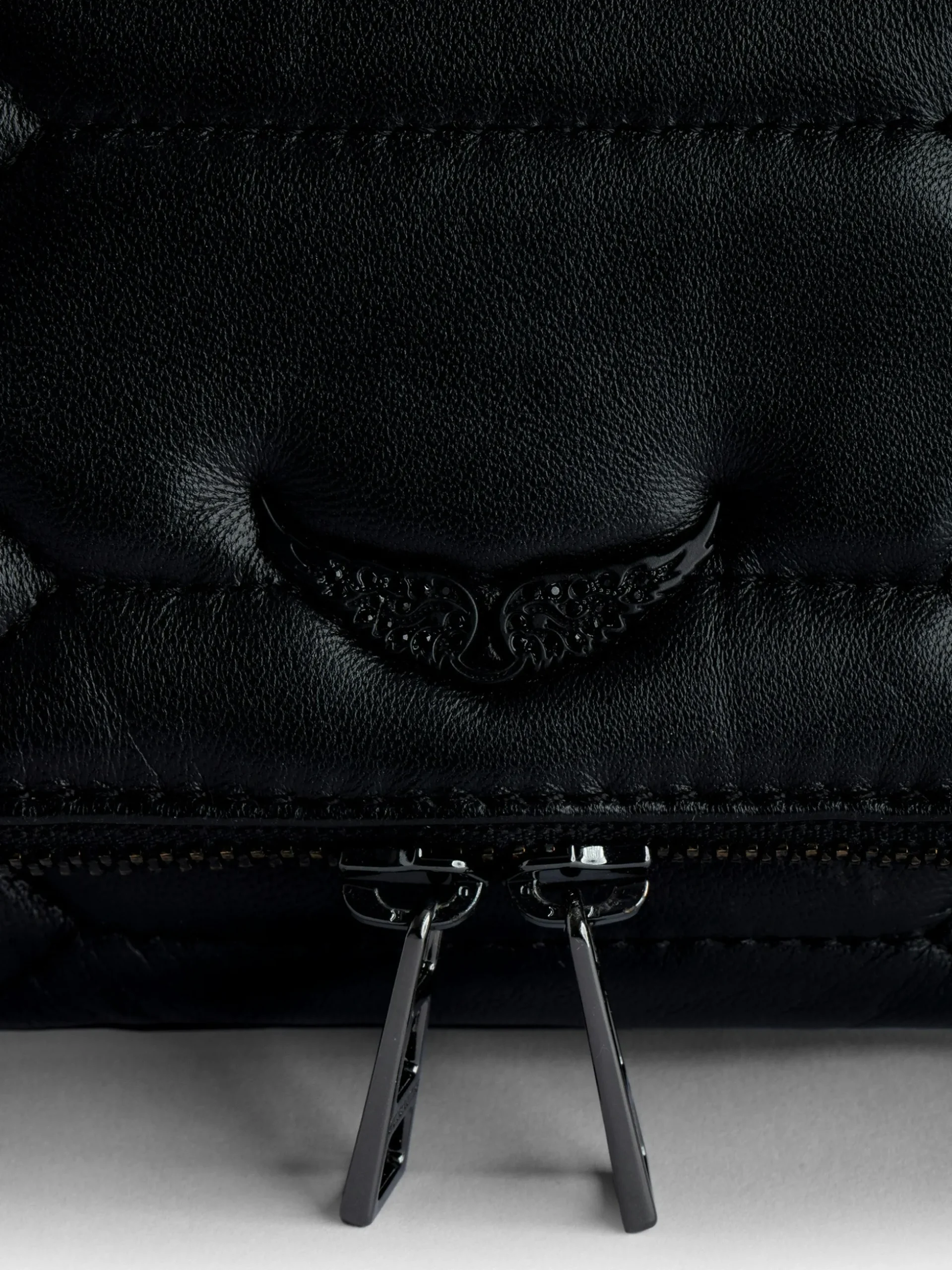 rock_mat_xl_scale_clutch_3.webp Zadig&Voltaire Rock Mat XL Scale Clutch Black Flash Sale